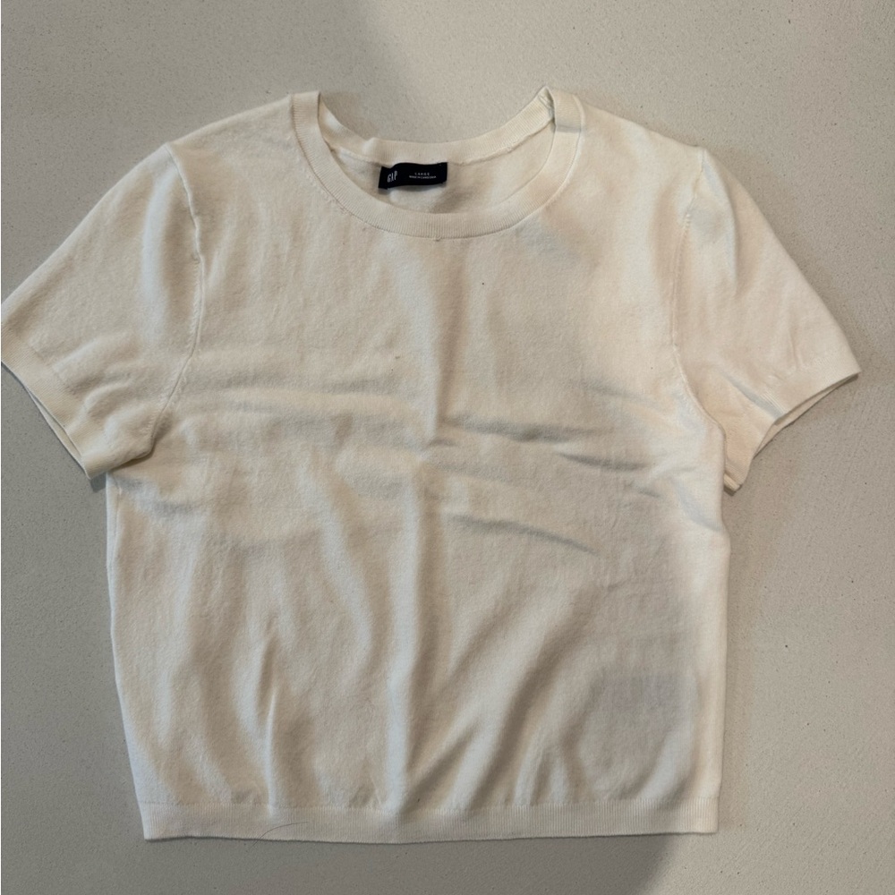 GAP Women's Off-White Short Sleeve Tee